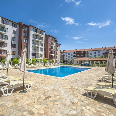 Private In Apollon Complex